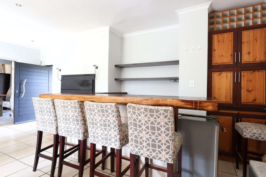 4 Bedroom Property for Sale in Klein Drakenstein Western Cape